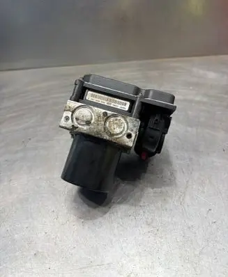 Skoda Fabia Mk2 (5J) ABS Pump 0265950689