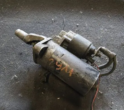 Audi A4 S4 B5 8D Starter motor 1005821953