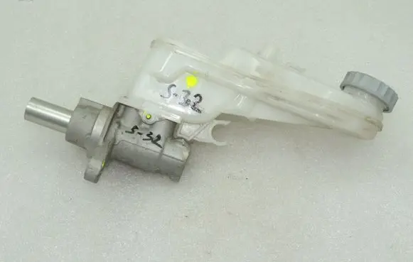 Suzuki SX4 Master brake cylinder 5110079J00
