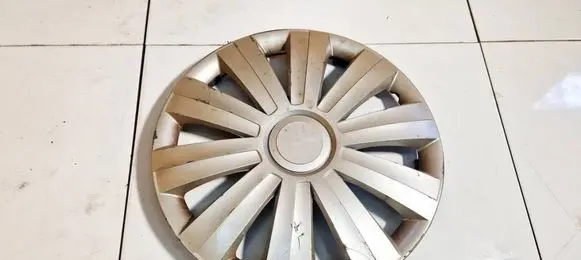 Peugeot 406 R16 wheel hub/cap/trim 