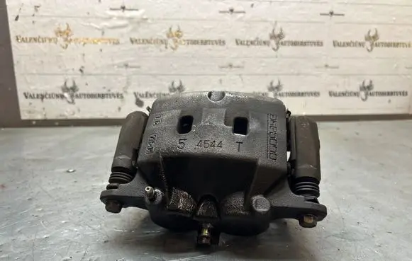 Nissan X-Trail T32 Front brake caliper 54544t