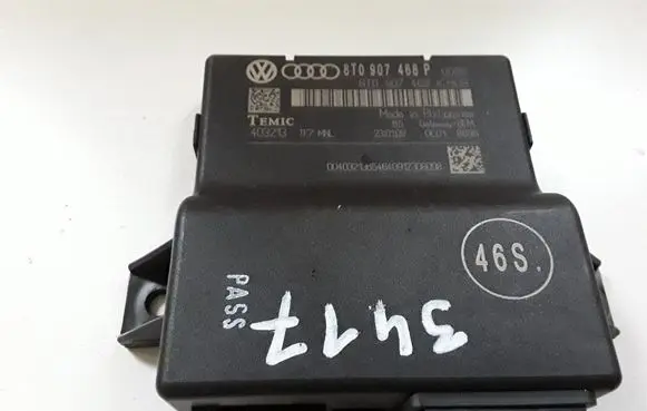 Audi Q5 SQ5 8R Gateway control module 8T0907468P