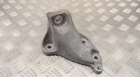Toyota Highlander XU70 Gearbox mounting bracket 12311F0120