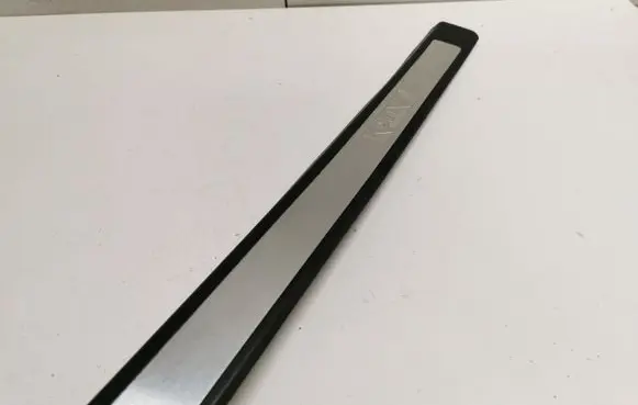 Audi A6 S6 C6 4F Front sill trim cover 8P3853492A
