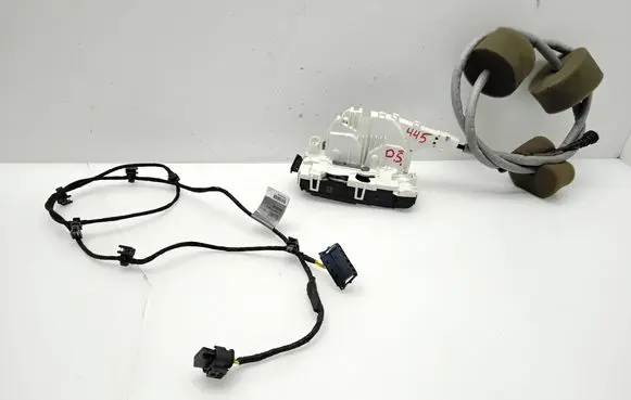 Mercedes-Benz Vito Viano W447 Sliding door lock A4477304000 ZGS002 A4475409304