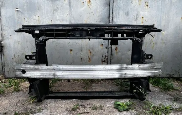 Audi A3 S3 A3 Sportback 8P Radiator support slam panel 8P0121284E