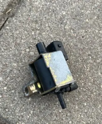 Volkswagen Transporter - Caravelle T4 Rear shock absorber actuator solenoid
