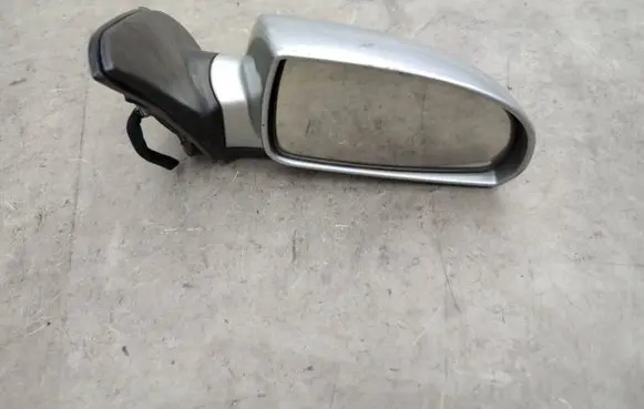 KIA Rio Front door electric wing mirror E11015763 E11025763
