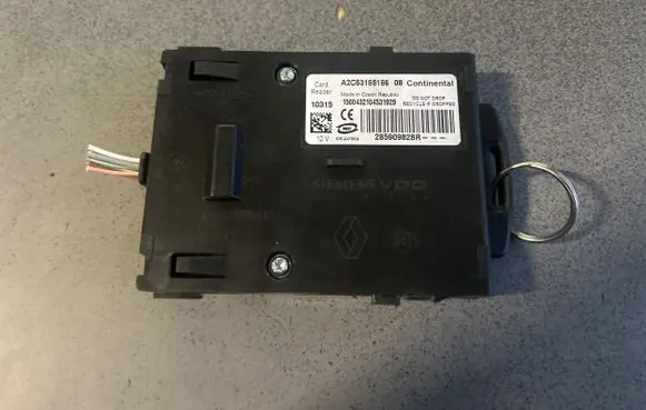 Renault Megane III Ignition lock 285909828R A2C53185186
