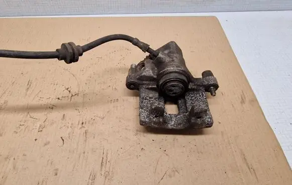 Opel Vectra C Rear brake caliper