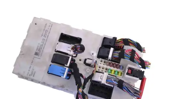 BMW 4 F32 F33 Central body control module 9381101
