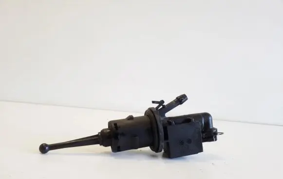 Audi Q3 8U Clutch slave cylinder 