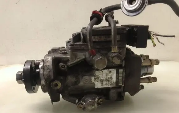 Ford Focus Fuel injection high pressure pump 0470004006