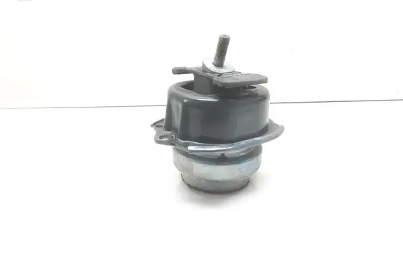 BMW X6 M Engine mount bracket 6793642