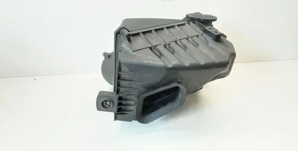 Air filter box