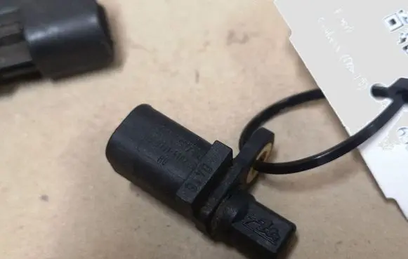 Ford Galaxy ABS rear brake sensor 3M5T2B372BC 10071161023