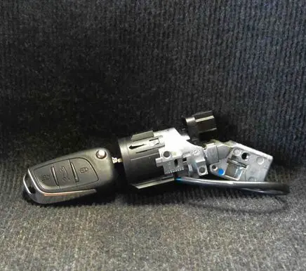 Citroen C4 II Ignition lock 9663123380