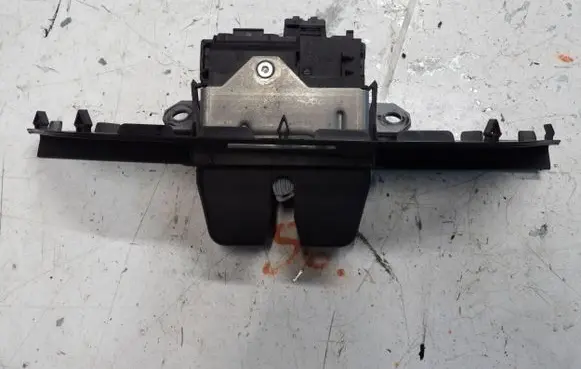 Ford Kuga I Tailgate/trunk/boot lock/catch/latch