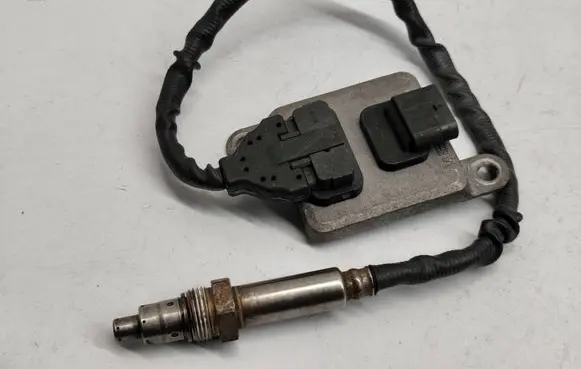 Mercedes-Benz Sprinter W906 Lambda probe sensor A0009050008 0009050008