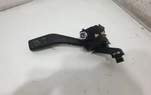 Volkswagen Caddy Indicator stalk 1K0953513E