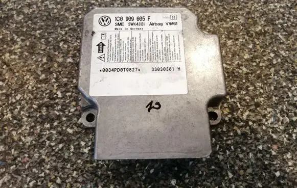 Skoda Superb B5 (3U) Airbag control unit/module 1C0909605F
