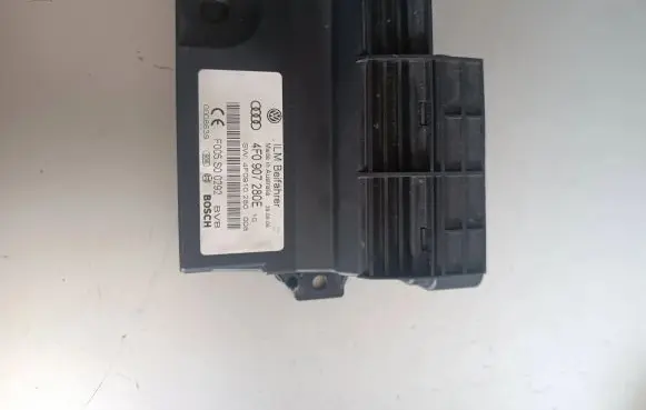Audi Q7 4L Power management control unit 4F0907280E F005S00292 4F0910280
