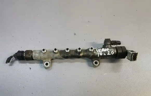 Toyota Verso Fuel main line pipe