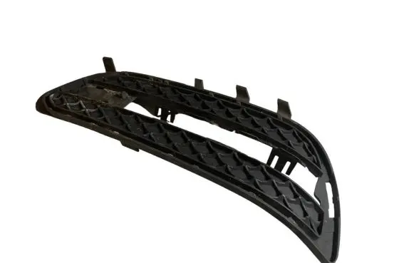 Mercedes-Benz E W212 Front bumper lower grill A2128851723