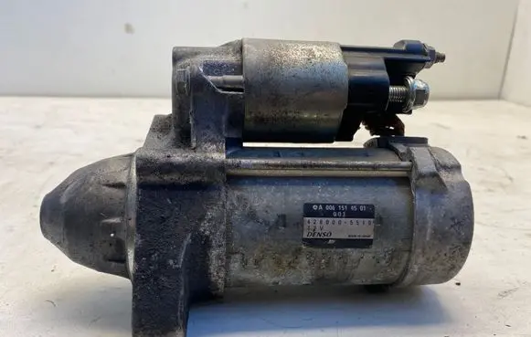 Mercedes-Benz C W204 Starter motor A0061514501