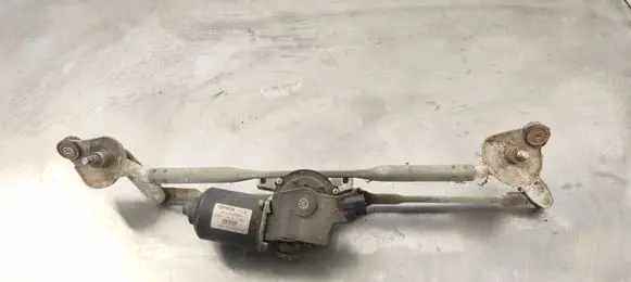 Toyota Avensis T250 Front wiper linkage and motor 8511005060