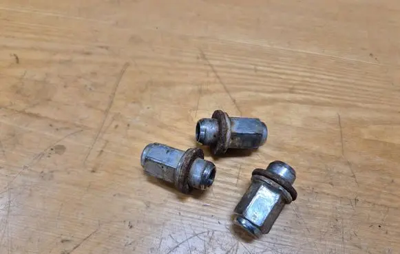 Hyundai Sonata Nuts/bolts 