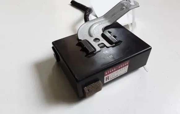 Toyota Land Cruiser (J120) Other control units/modules 8748060040