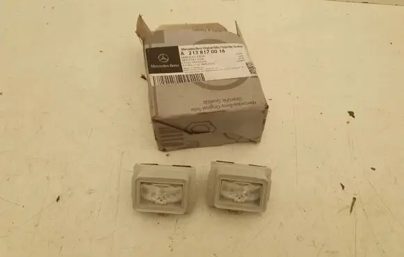 Mercedes-Benz E W212 Number plate light A0999067000