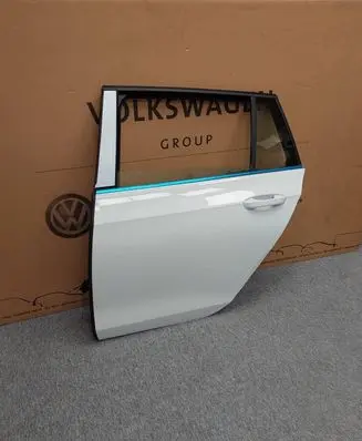 Volkswagen Golf VIII Rear door 5H9833055G 5H9833311E