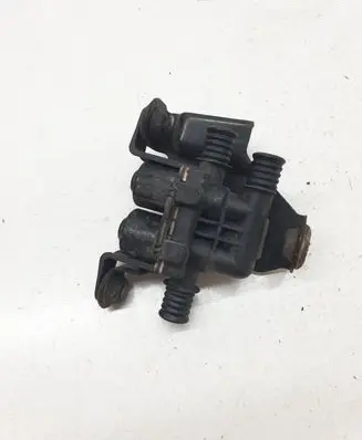 BMW X5 E70 Coolant heater control valve 6910544 64116910544