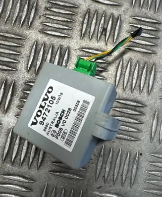 Volvo XC90 Alarm control unit/module 9472105 F005V00026 6680