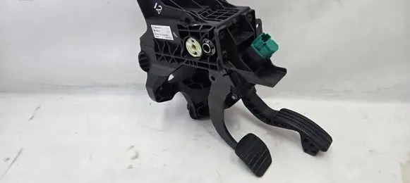 Renault Trafic III (X82) Brake pedal 465016415R 93459474 1069647