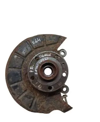 Front wheel hub