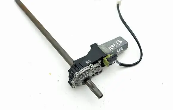 Maserati Quattroporte Seat adjustment motor 0390201937