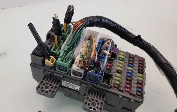 Honda Civic Fuse module SMGE341