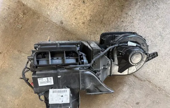 Audi A1 Interior heater climate box assembly housing 8X1820003E