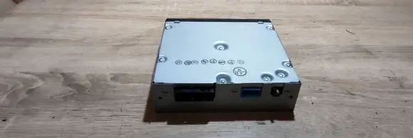 Land Rover Range Rover Sport L320 CD/DVD changer YIB500070
