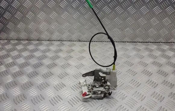 Citroen C1 Front door lock