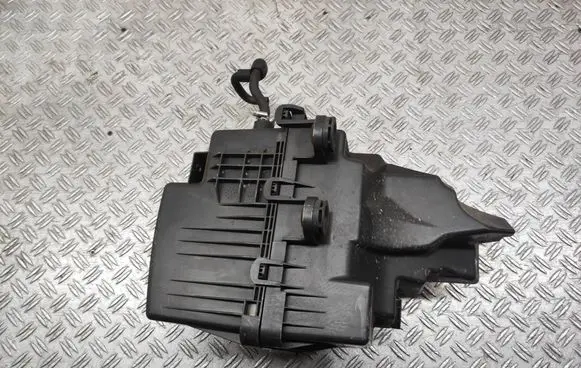 Mazda CX-5 Air filter box SH01133AX