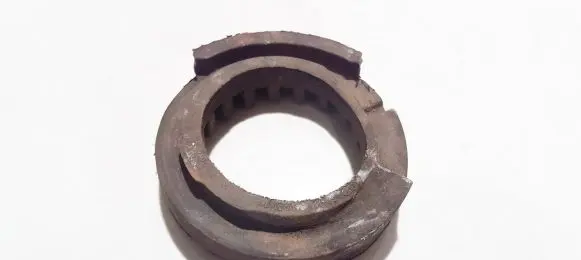 Audi A4 S4 B5 8D Front coil spring rubber mount 8d0512149