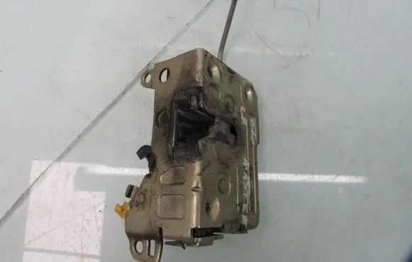 Renault Master II Front door lock