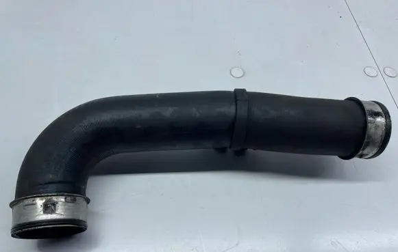 Volkswagen PASSAT B6 Intercooler hose/pipe 1K0145838N