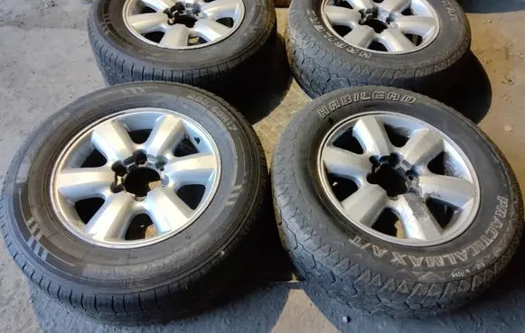 Toyota Hilux (AN10, AN20, AN30) R17 alloy rim 75JX17 DFF8E160