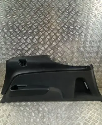 Audi Q7 4M Trunk/boot side trim panel 4M0863880C