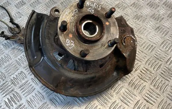 Toyota Auris 150 Front wheel hub spindle knuckle